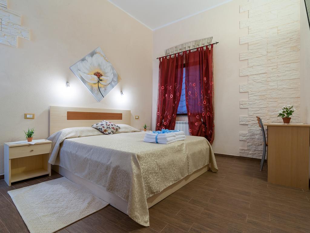 Вілла Il Borgo House Кальярі Екстер'єр фото